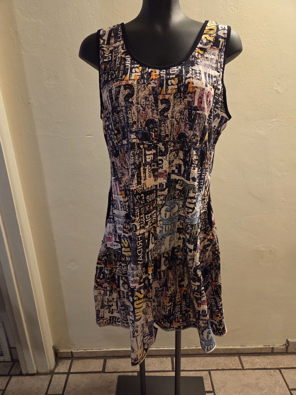 Sleeveless Multicolor Printed Scoop Neck Skater Dress